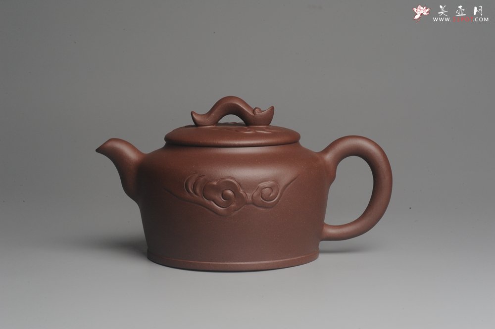 紫砂壶图片：美壶特惠 一厂拼紫泥 精致云意壶 头顶祥云 好兆头 - 宜兴紫砂壶网