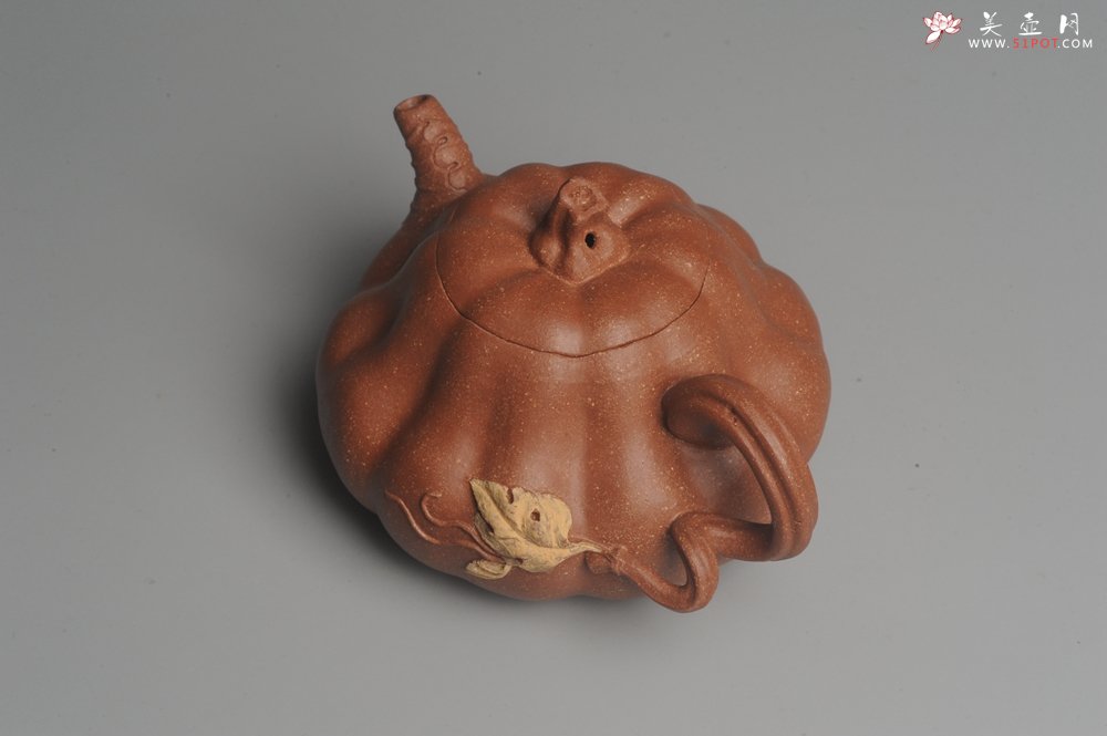紫砂壶图片：美壶特惠 油润降坡泥精致卡盖全手工仿生小南瓜 - 宜兴紫砂壶网