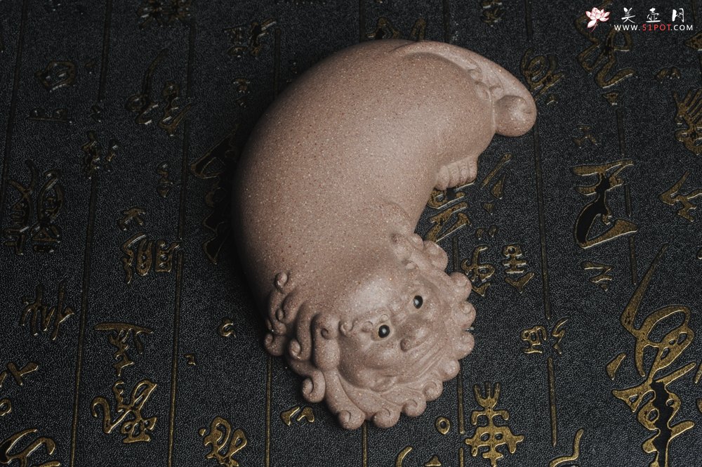 紫砂壶图片：美宠特惠 精工五彩段泥貔貅 神兽 瑞兽 镇纸茶宠 灰常好 长13cm宽5.5cm高3cm - 宜兴紫砂壶网