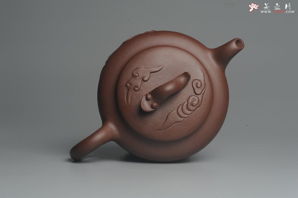 紫砂壶图片：美壶特惠 一厂拼紫泥 精致云意壶 头顶祥云 好兆头 - 宜兴紫砂壶网