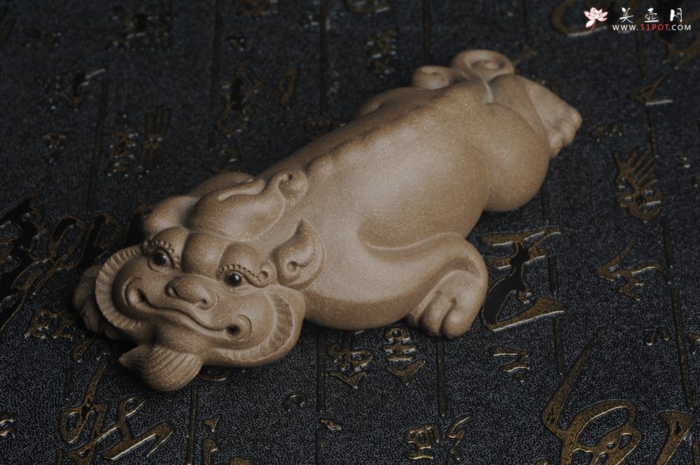 紫砂壶图片：美宠特惠 精工老段泥神兽 瑞兽茶宠 长13cm宽6cm高4cm - 宜兴紫砂壶网