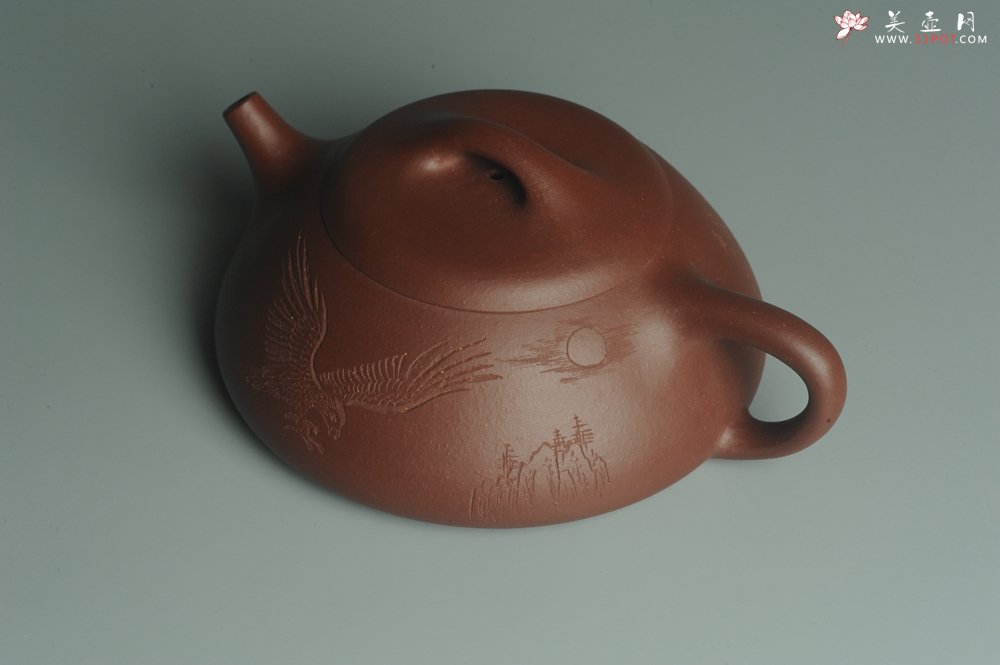 紫砂壶图片：美壶特惠 原矿红拼泥精致做工纳瓢 石瓢 大展鸿图 养后特油润 茶人醉爱 - 宜兴紫砂壶网