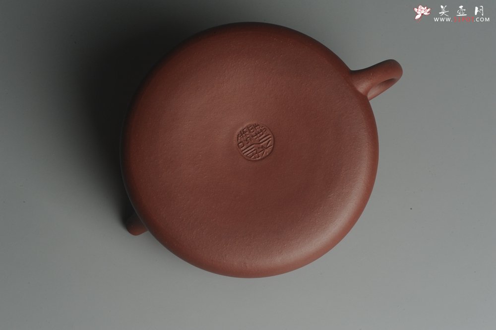 紫砂壶图片：美壶特惠 原矿红拼泥精致做工纳瓢 石瓢 大展鸿图 养后特油润 茶人醉爱 - 宜兴紫砂壶网