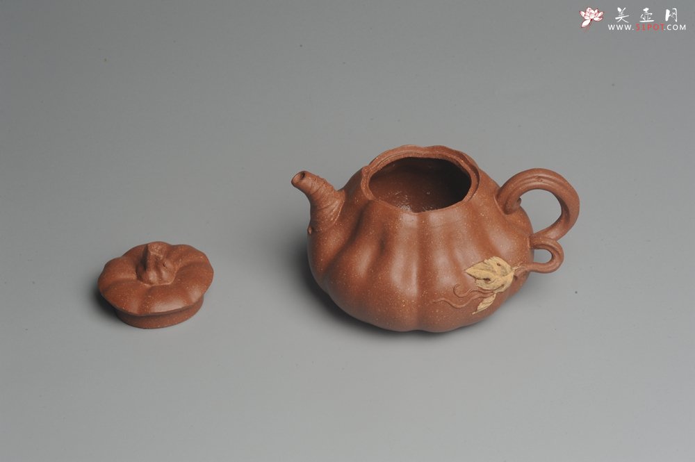 紫砂壶图片：美壶特惠 油润降坡泥精致卡盖全手工仿生小南瓜 - 宜兴紫砂壶网