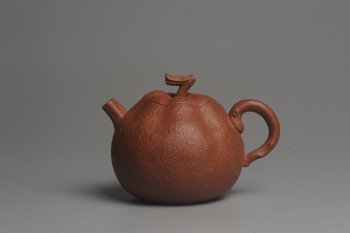 紫砂壶图片：美壶特惠 油润降坡泥精致卡盖全手工仿生丑橘壶 - 宜兴紫砂壶网