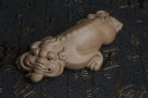 紫砂壶图片：美宠特惠 精工老段泥神兽 瑞兽茶宠 长13cm宽6cm高4cm - 宜兴紫砂壶网