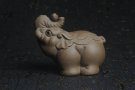 紫砂壶图片：美宠特惠 回馈壶友 精工太平有象茶宠 长11cm宽6cm高7cm - 宜兴紫砂壶网