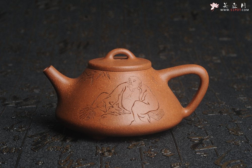 紫砂壶图片：油润五彩段泥 全手工薄胎精品子冶石瓢 难度大 骨肉匀挺 文气装饰高士乘凉图 无为 - 宜兴紫砂壶网