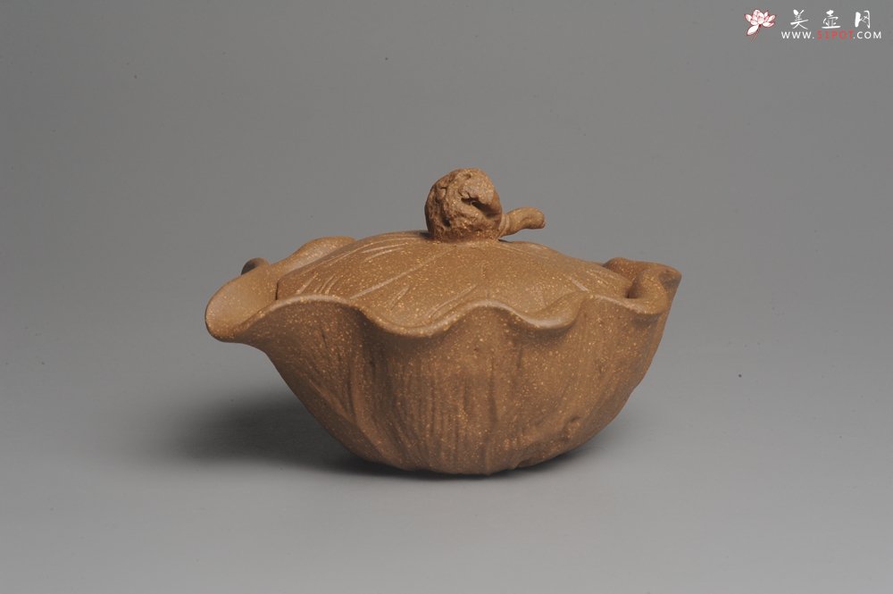 紫砂壶图片：美杯特惠 精致莲蓬公道杯 快客杯 肌理丰富 - 宜兴紫砂壶网