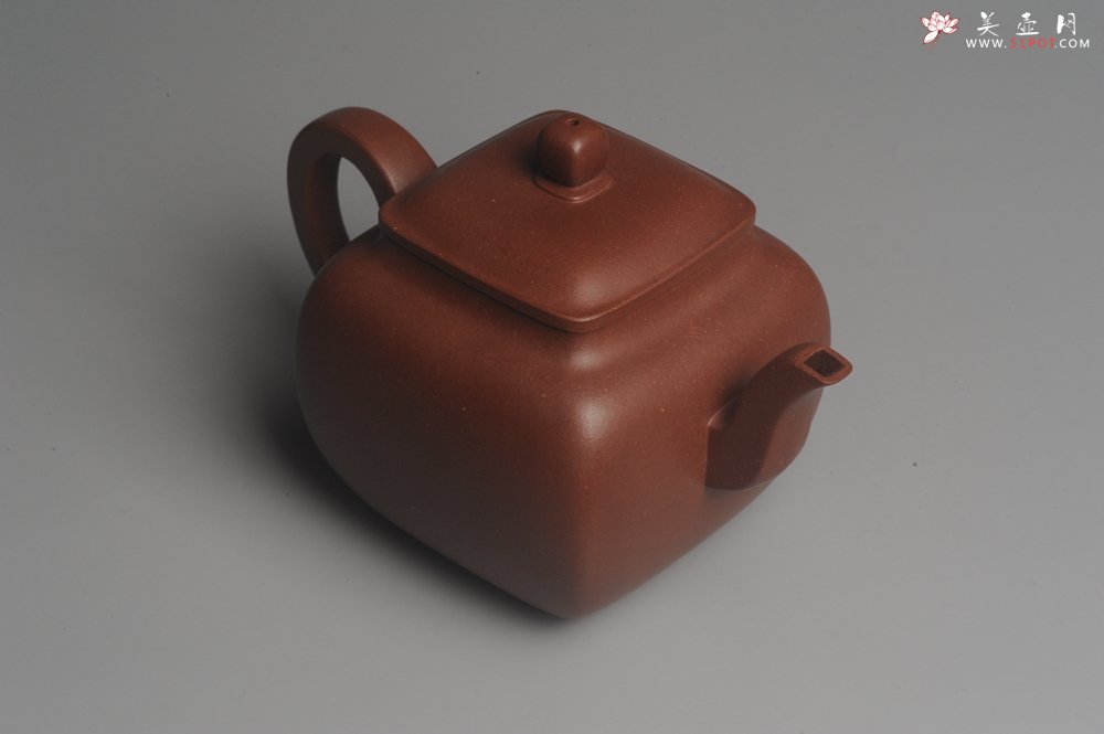 紫砂壶图片：实力派张海艳全手工小鸣远四方 气势磅礴 - 宜兴紫砂壶网