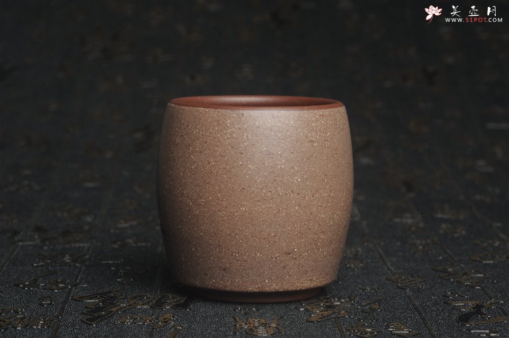 紫砂壶图片：美杯中秋特惠 精品好泥好工好刻雅致特厚实 祥云品茗杯 主人杯 自用送礼佳品 - 宜兴紫砂壶网