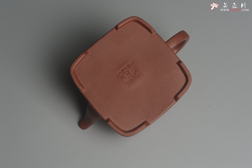 紫砂壶图片：实力派张海艳全手工弧菱壶 灰常漂亮 - 宜兴紫砂壶网