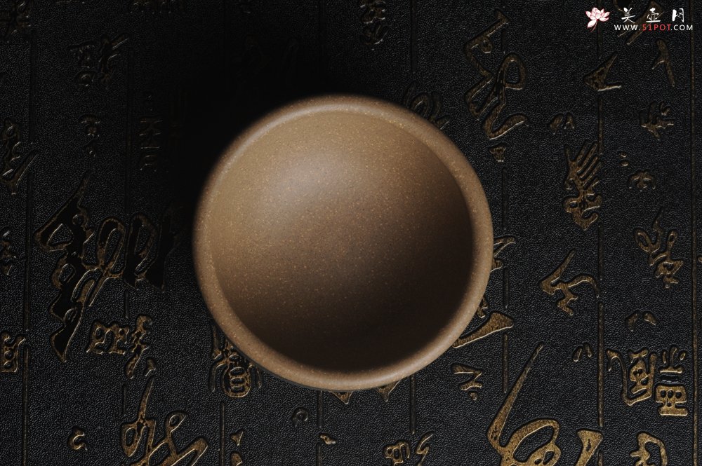 紫砂壶图片：美杯国庆特惠 精品好泥好工好刻雅致特厚实 沏茶去品茗杯 主人杯 自用送礼佳品 - 宜兴紫砂壶网