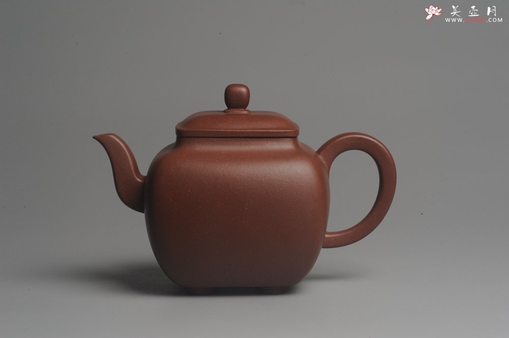 紫砂壶图片：实力派张海艳全手工小鸣远四方 气势磅礴 - 宜兴紫砂壶网