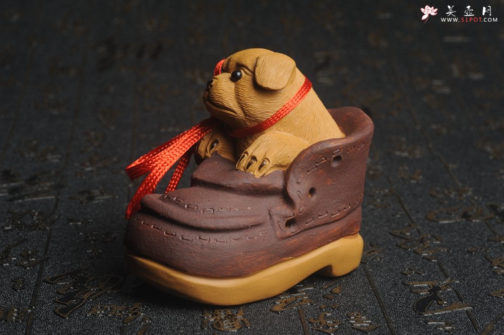 紫砂壶图片：美宠特惠 精致做工步步高升福气狗茶宠摆件 长8.8cm宽4.5到5cm高8.8cm - 宜兴紫砂壶网