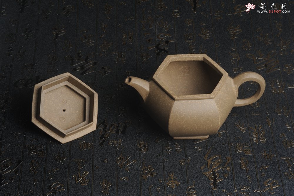 紫砂壶图片：优质青段 饱满大气全手工六方宫灯 - 宜兴紫砂壶网