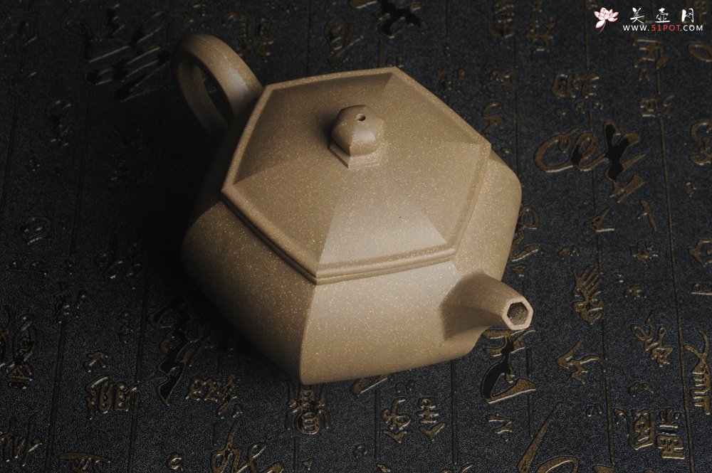 紫砂壶图片：优质青段 饱满大气全手工六方宫灯 - 宜兴紫砂壶网