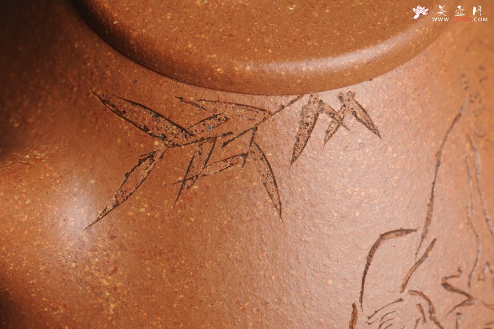 紫砂壶图片：油润五彩段泥 全手工薄胎精品子冶石瓢 难度大 骨肉匀挺 文气装饰高士乘凉图 无为 - 宜兴紫砂壶网