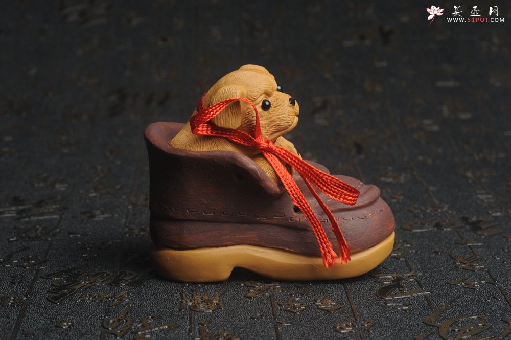 紫砂壶图片：美宠特惠 精致做工步步高升福气狗茶宠摆件 长8.8cm宽4.5到5cm高8.8cm - 宜兴紫砂壶网