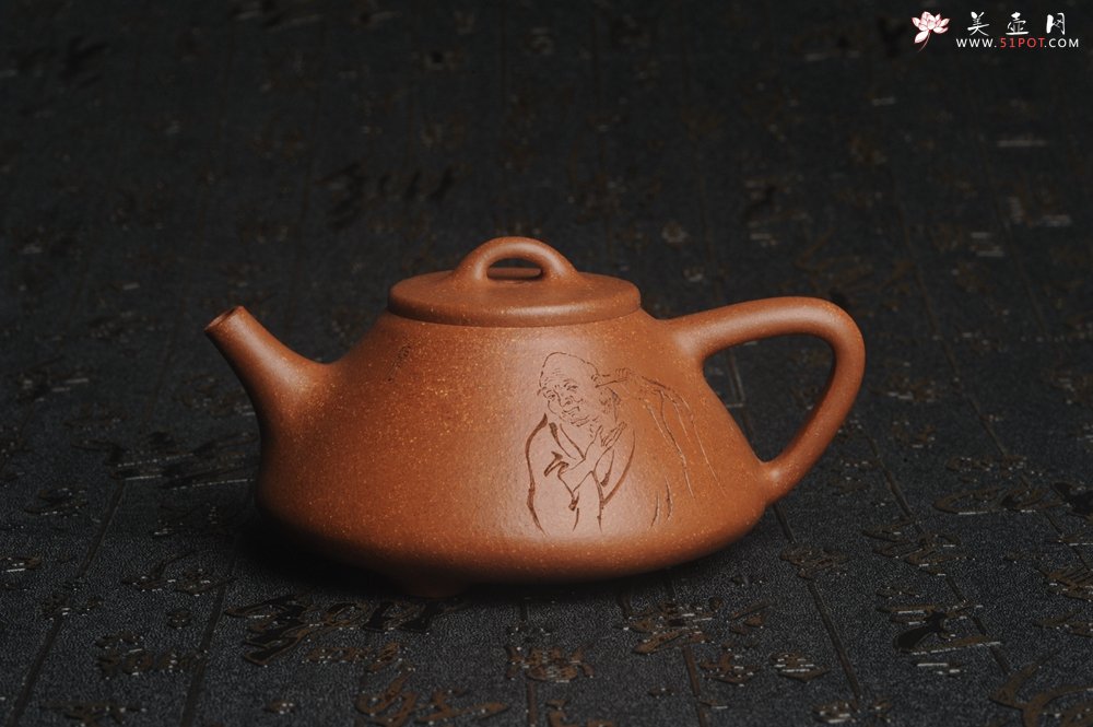 紫砂壶图片：油润五彩段泥 全手工薄胎精品子冶石瓢 难度大 骨肉匀挺 文气装饰高士采耳图 道法自然 - 宜兴紫砂壶网