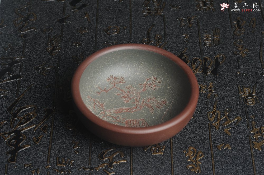 紫砂壶图片：美杯国庆特惠 精品好泥好工好刻雅致厚实品茗杯 主人杯 一套三只 送礼佳品 - 宜兴紫砂壶网