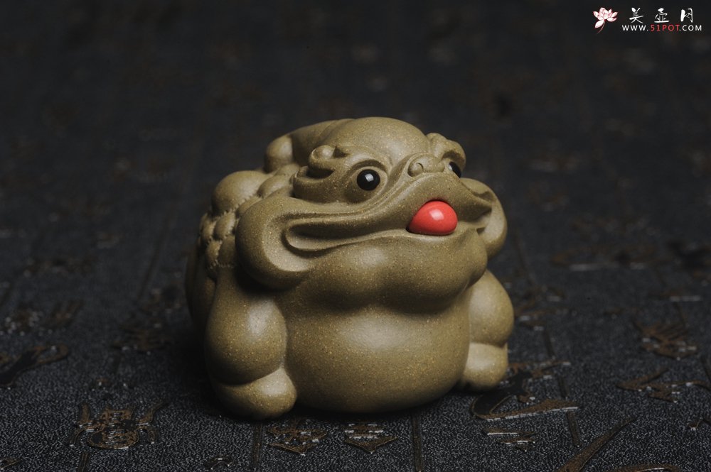 紫砂壶图片：美宠特惠 老青段貔貅瑞兽招宝蟾茶宠 茶盘尤物长6cm宽5.7cm高4.6cm - 宜兴紫砂壶网