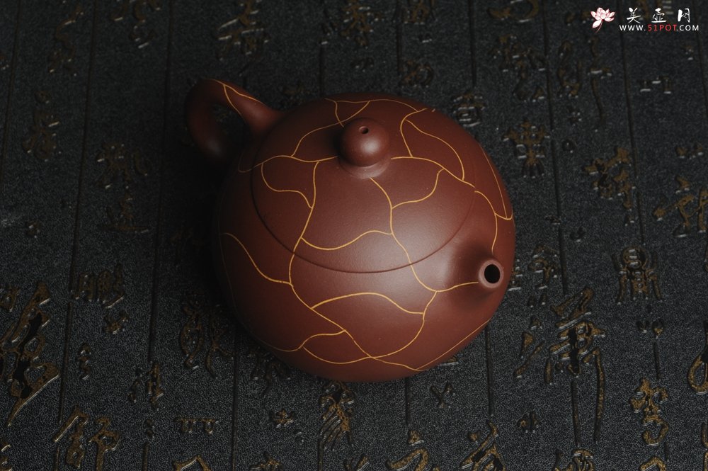 紫砂壶图片：美壶特惠 精工冰纹西施 茶人醉爱 - 宜兴紫砂壶网