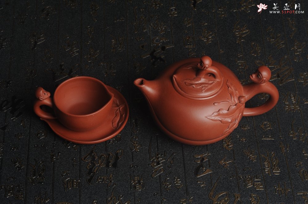 紫砂壶图片：美壶特惠 原矿红清水泥 精致辈辈封侯套壶 单杯56cc 送礼自用佳品 茶人醉爱 - 宜兴紫砂壶网