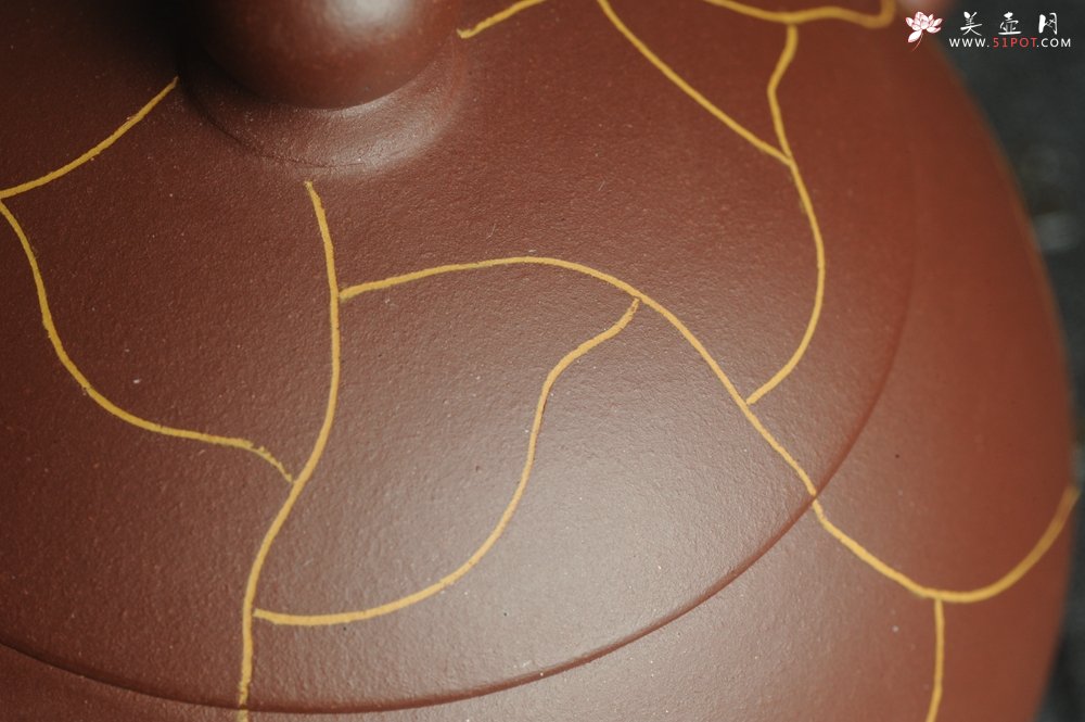 紫砂壶图片：美壶特惠 精工冰纹西施 茶人醉爱 - 宜兴紫砂壶网