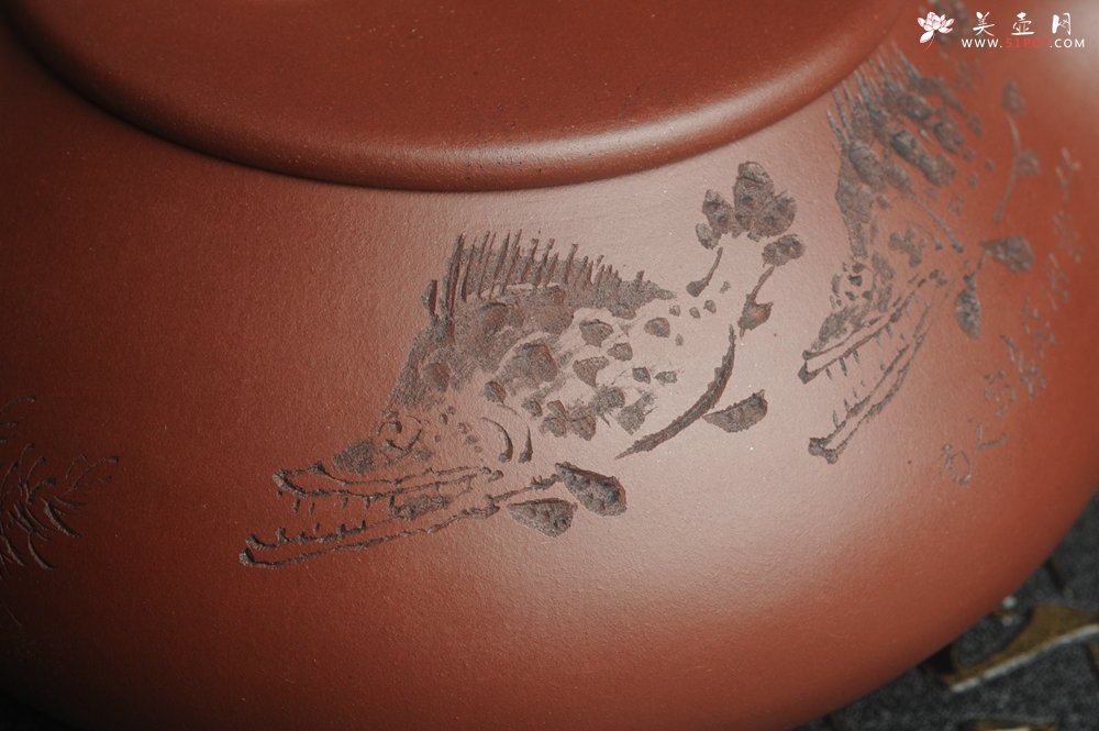 紫砂壶图片：油润紫泥 全手工大满瓢 石瓢 文气装饰双贵图 游鱼之乐 煮白石泛绿云 一瓢细酌邀桐君 - 宜兴紫砂壶网