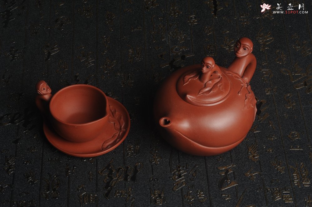 紫砂壶图片：美壶特惠 原矿红清水泥 精致辈辈封侯套壶 单杯56cc 送礼自用佳品 茶人醉爱 - 宜兴紫砂壶网