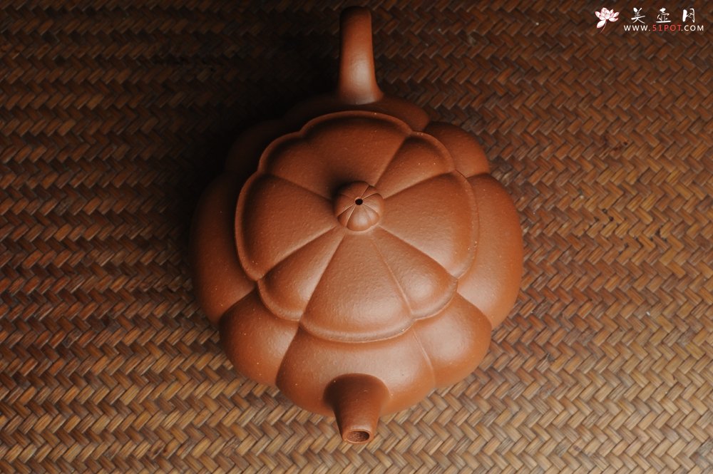 紫砂壶图片：美壶双11特惠秒杀 梨皮红泥精工筋囊井栏 - 宜兴紫砂壶网