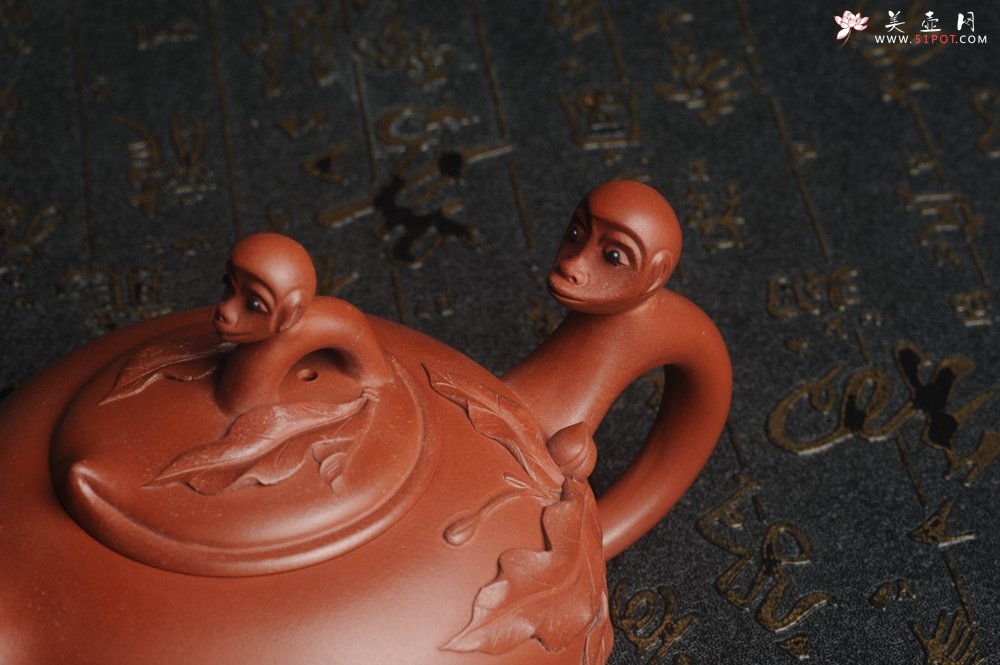 紫砂壶图片：美壶特惠 原矿红清水泥 精致辈辈封侯套壶 单杯56cc 送礼自用佳品 茶人醉爱 - 宜兴紫砂壶网