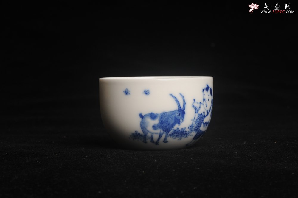 紫砂壶图片：景德镇主人杯 青花杯 童子伴羊 - 宜兴紫砂壶网