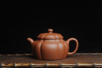 紫砂壶图片：美壶双11特惠秒杀 梨皮红泥精工筋囊井栏 - 宜兴紫砂壶网