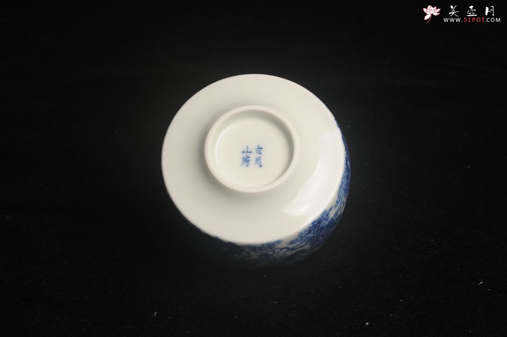 紫砂壶图片：美杯特惠 景德镇主人杯压手杯 釉下彩青花杯 九龙杯 超漂亮 - 宜兴紫砂壶网