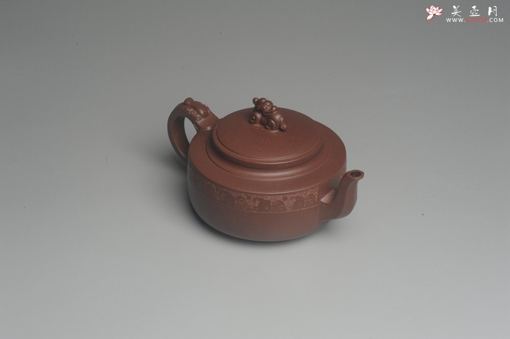 紫砂壶图片：美壶特惠 精工祥瑞壶 出水如柱 - 宜兴紫砂壶网