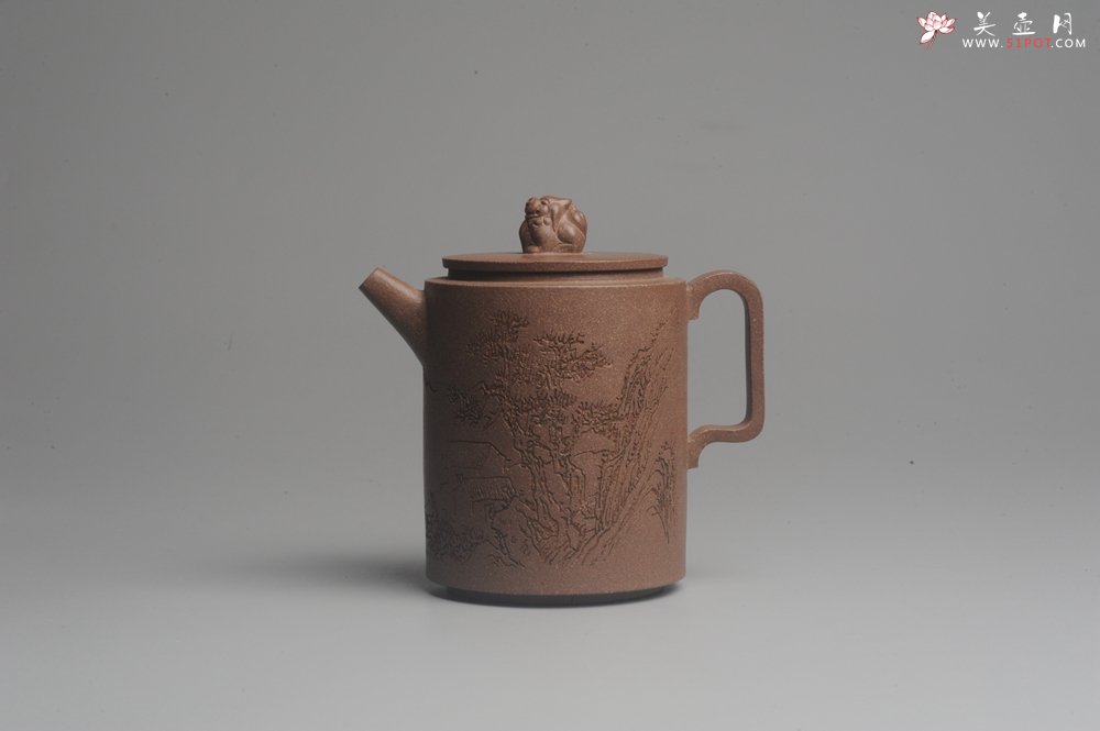 紫砂壶图片：美壶特惠 优质老段文人集狮壶 通景山水 灰常雅致 - 宜兴紫砂壶网