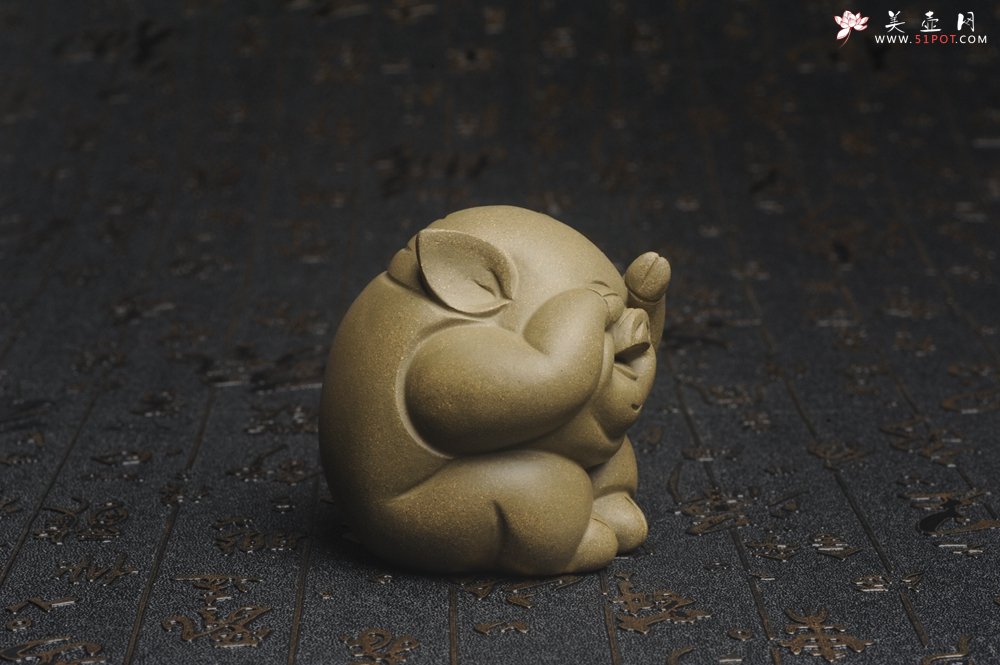 紫砂壶图片：美宠特惠 精工三不猪茶宠摆件 非礼勿视 非礼勿听 非礼勿言 高6cm - 宜兴紫砂壶网
