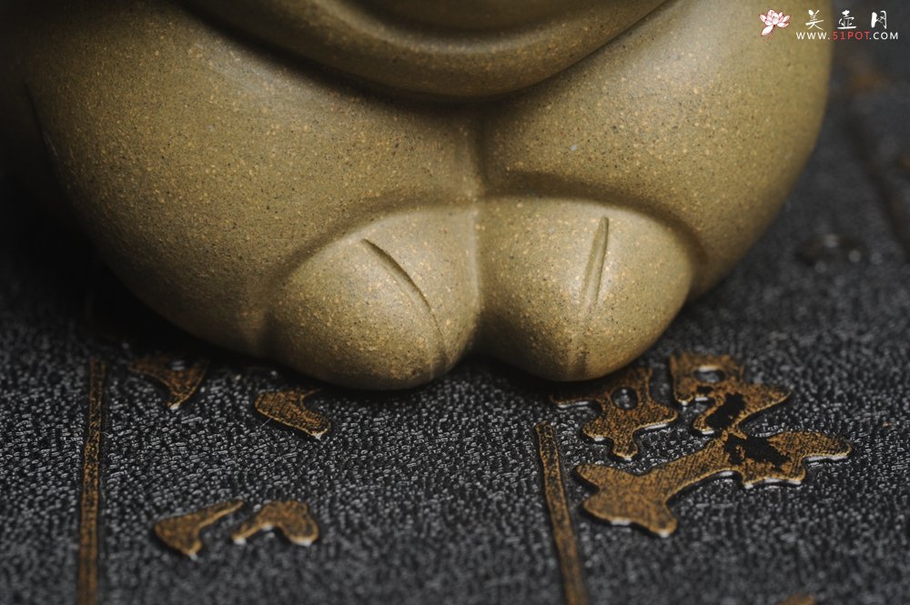 紫砂壶图片：美宠特惠 精工三不猪茶宠摆件 非礼勿视 非礼勿听 非礼勿言 高6cm - 宜兴紫砂壶网