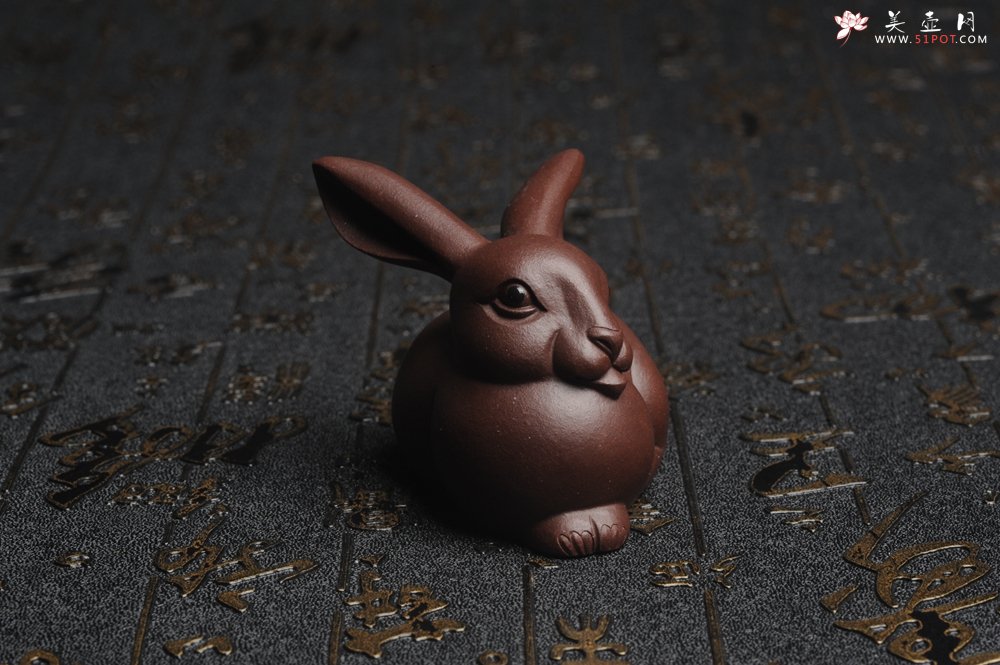 紫砂壶图片：美宠特惠 精工美兔茶宠摆件 灰常可爱 长6cm高4.5cm - 宜兴紫砂壶网