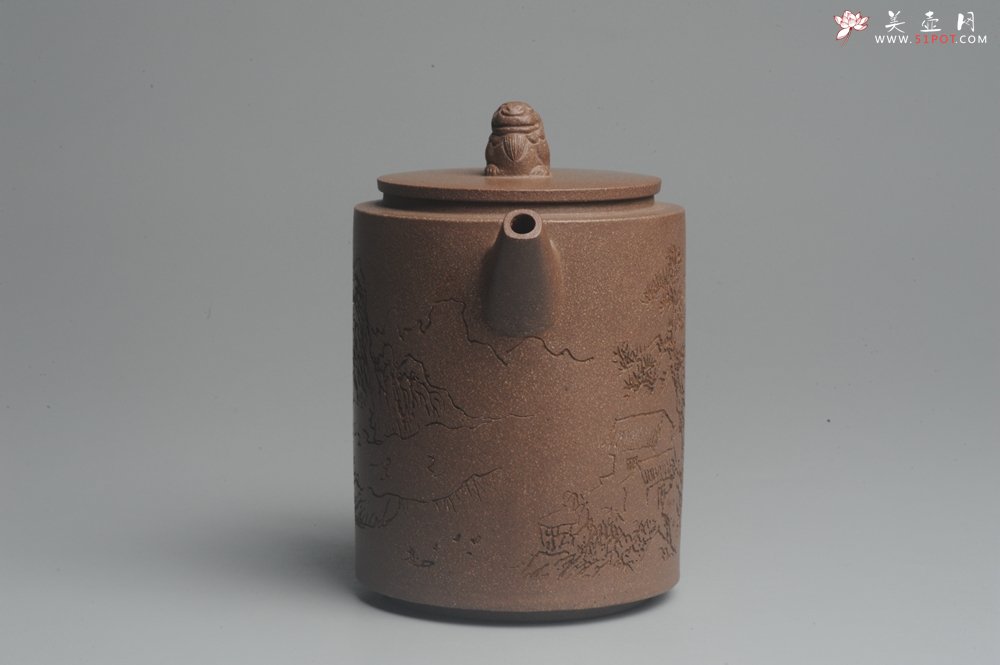 紫砂壶图片：美壶特惠 优质老段文人集狮壶 通景山水 灰常雅致 - 宜兴紫砂壶网