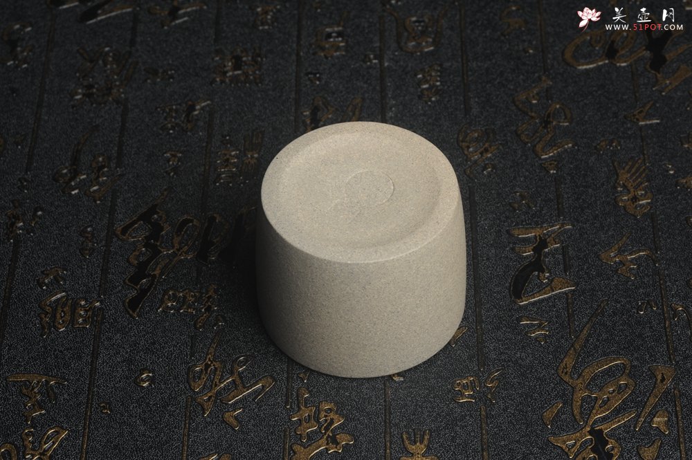 紫砂壶图片：美杯特惠 优质青段好料紫砂厚实品茗杯 主人杯 简单包装 不包邮 - 宜兴紫砂壶网