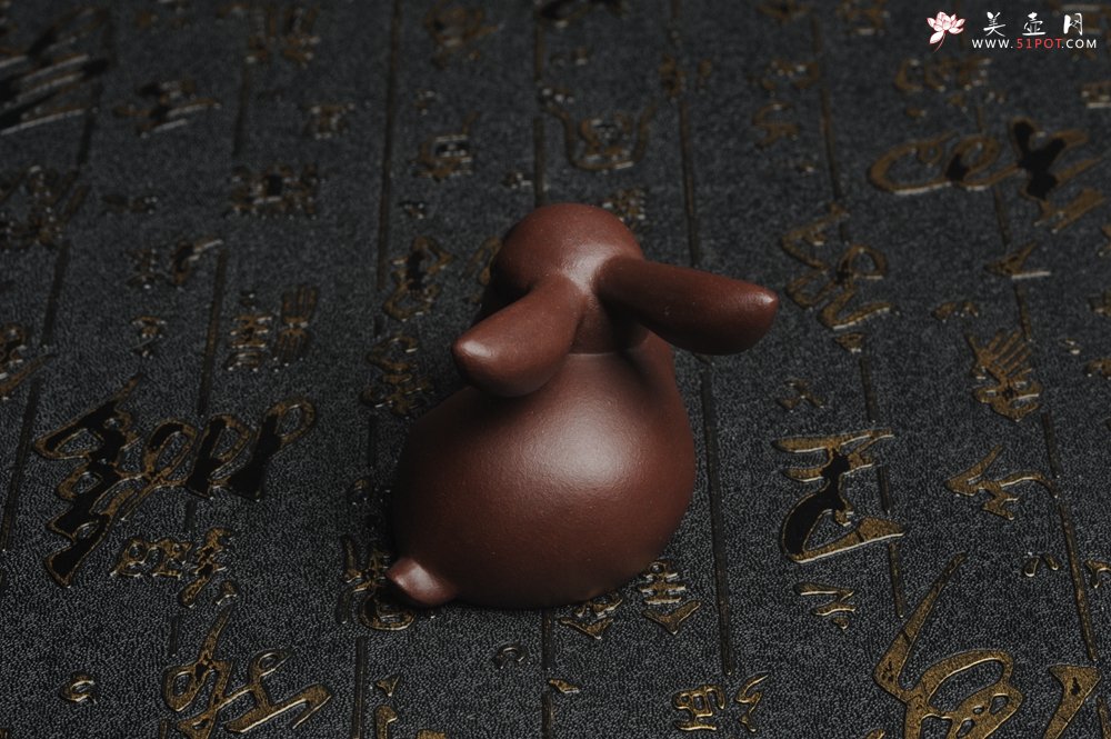 紫砂壶图片：美宠特惠 精工美兔茶宠摆件 灰常可爱 长6cm高4.5cm - 宜兴紫砂壶网