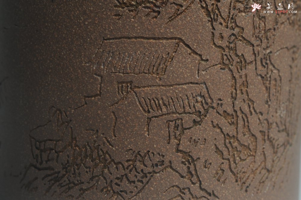 紫砂壶图片：美壶特惠 优质老段文人集狮壶 通景山水 灰常雅致 - 宜兴紫砂壶网