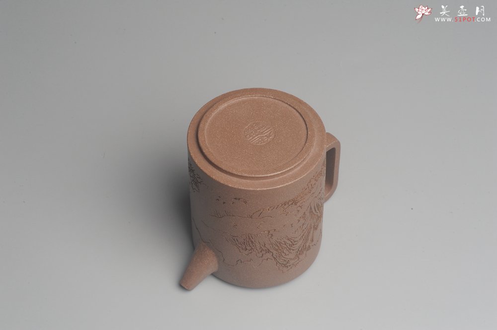 紫砂壶图片：美壶特惠 优质老段文人集狮壶 通景山水 灰常雅致 - 宜兴紫砂壶网