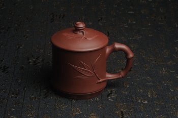 紫砂壶图片：美杯特惠 年底特惠 年货 做工精致竹节竹叶盖杯 - 宜兴紫砂壶网