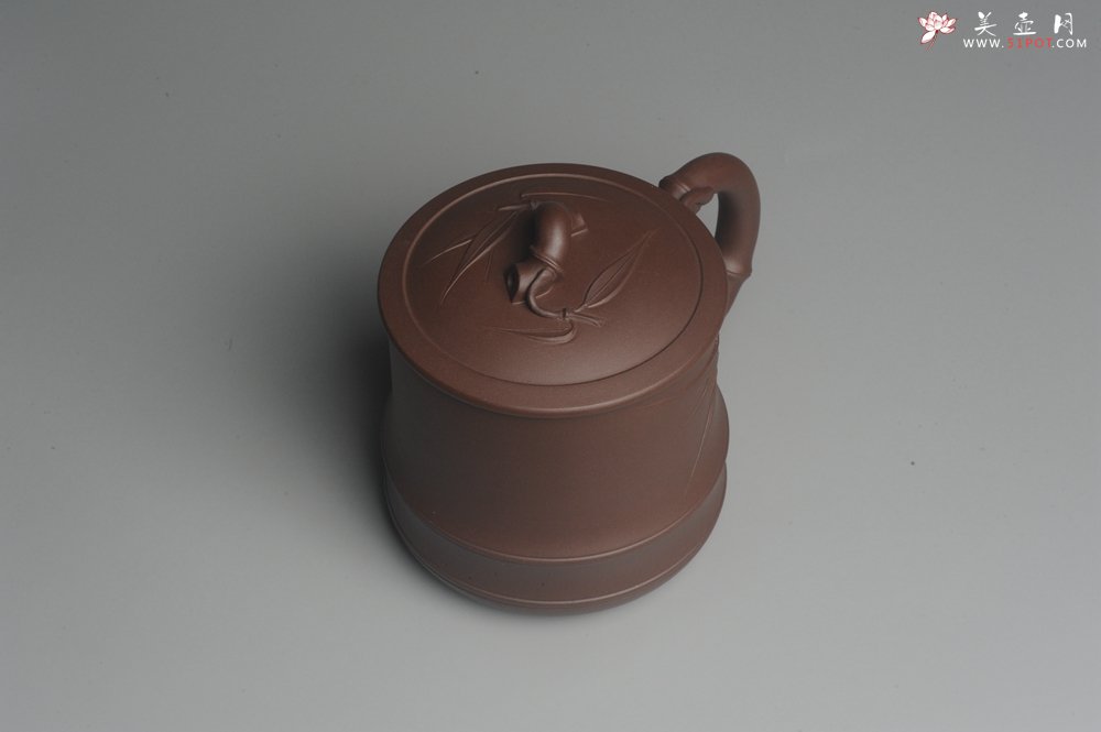 紫砂壶图片：美杯年底特惠 助工精工制作优质紫泥竹节杯盖杯 送礼自用佳品 - 宜兴紫砂壶网