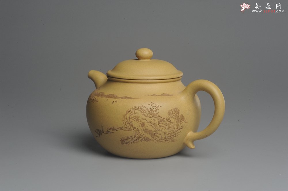 紫砂壶图片：美壶特惠 灰常好的本山段黄金段精工山水莲子壶 端庄秀雅 - 宜兴紫砂壶网