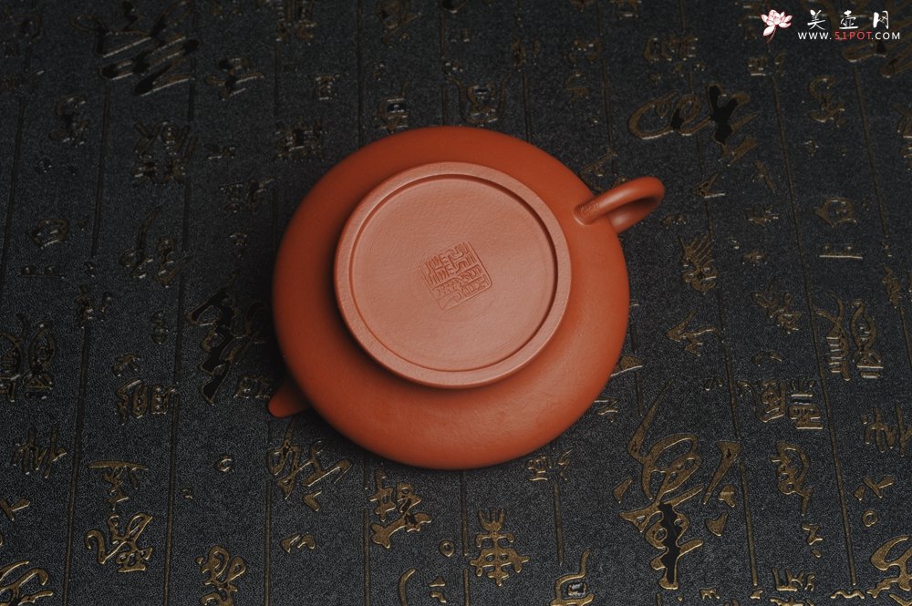 紫砂壶图片：特好小煤窑朱泥精工全手小虚扁 功夫茶具 - 宜兴紫砂壶网